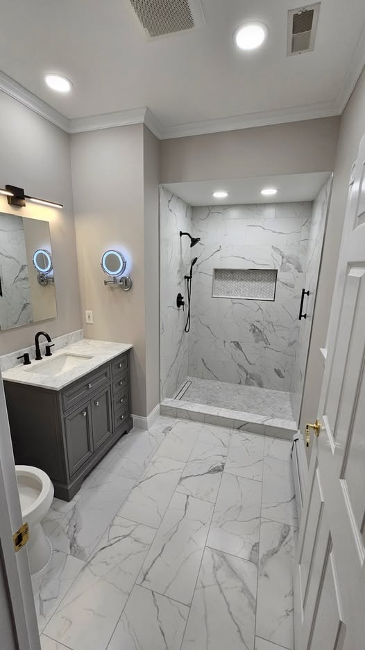 Marble Floors & Niche
